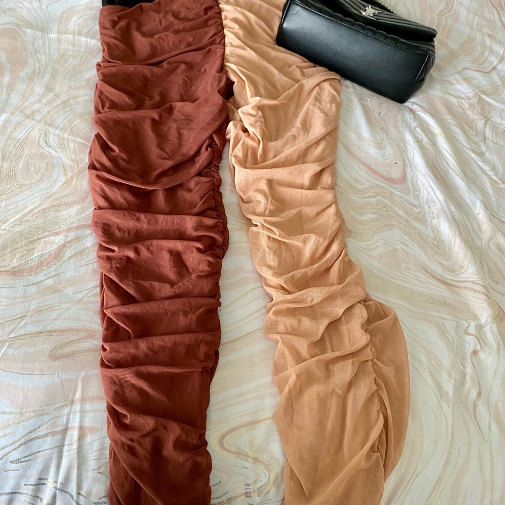 PRETTYLITTLETHING Color block jumpsuit - Picture 2 of 5